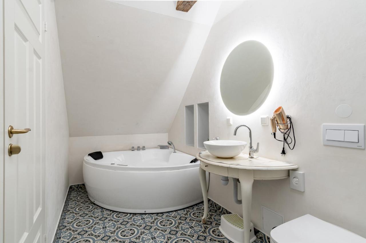Alice Backyard-Holiday Home And Spa Pärnu Exterior photo